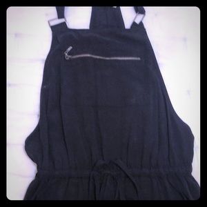 Casual black jumpsuit / overalls